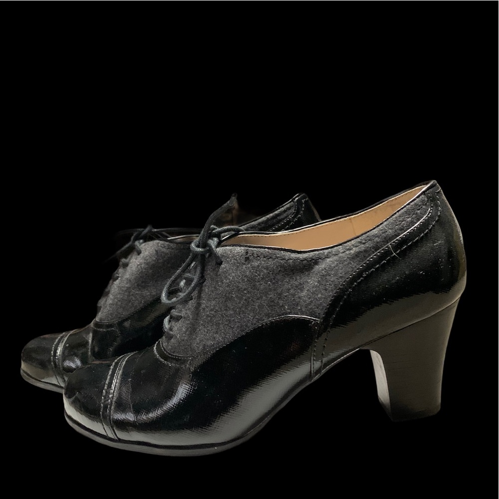 Ladies shoes